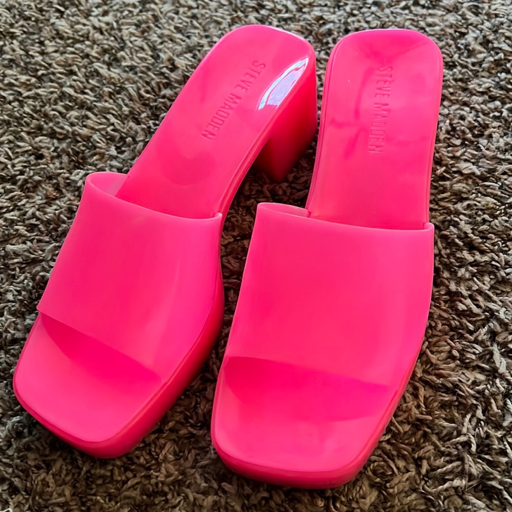 Steve Madden jelly hot pink shoes